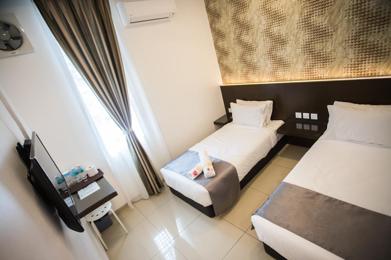 Im 96 Villa Kuantan Extérieur photo